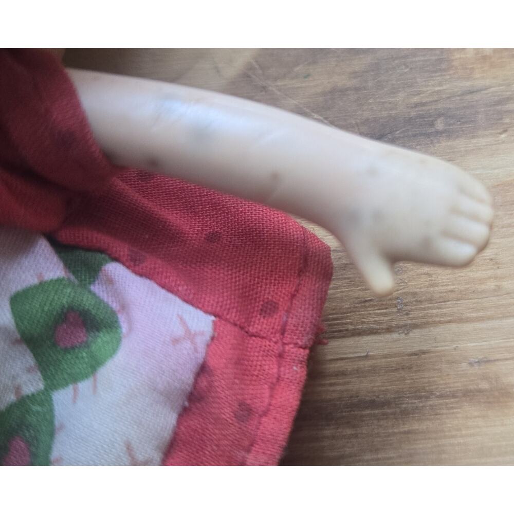 1979 American Greetings Strawberry Shortcake Doll Figure Toy Flat Hands READ - Picture 5 of 9